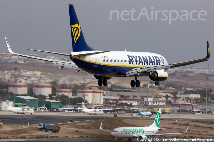 Malta Air (Ryanair) Boeing 737-8AS (9H-QEM) | Photo 462855