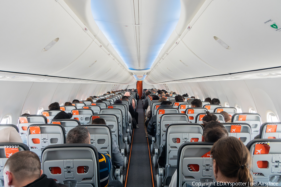SkyUp Airlines Europe Boeing 737-8KN (9H-SAU) | Photo 616635