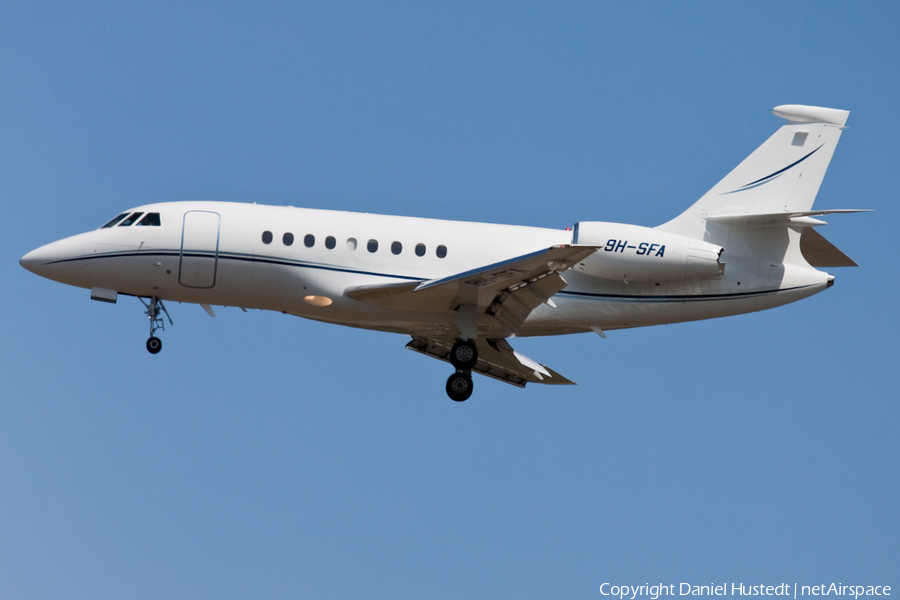 Skyfirst Dassault Falcon 2000EX (9H-SFA) | Photo 472699