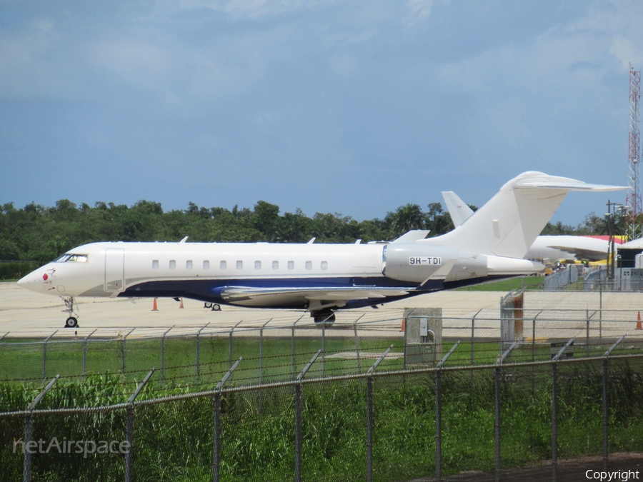 Avcon Jet Malta Bombardier BD-700-1A11 Global 5000 (9H-TDI) | Photo 454682