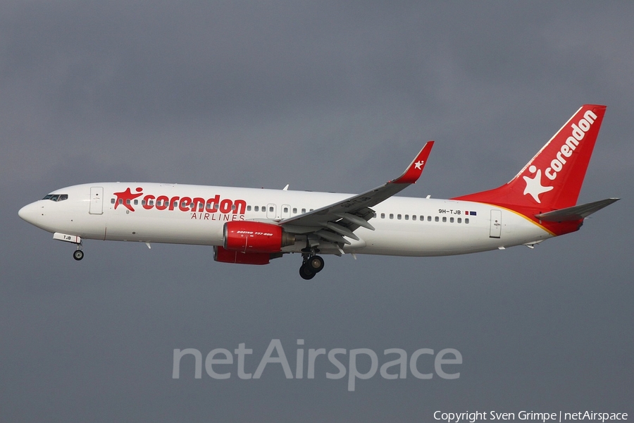 Corendon Airlines Europe Boeing 737-8FH (9H-TJB) | Photo 321540