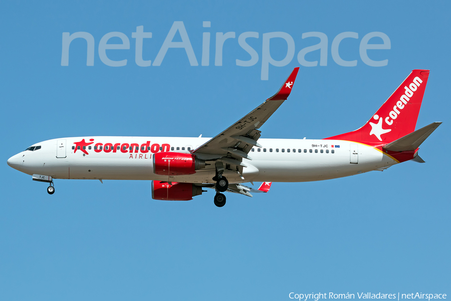 Corendon Airlines Europe Boeing 737-86N (9H-TJC) | Photo 343002