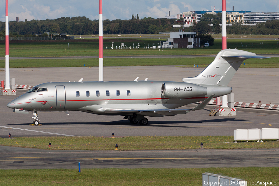 VistaJet Bombardier BD-100-1A10 Challenger 350 (9H-VCG) | Photo 517196