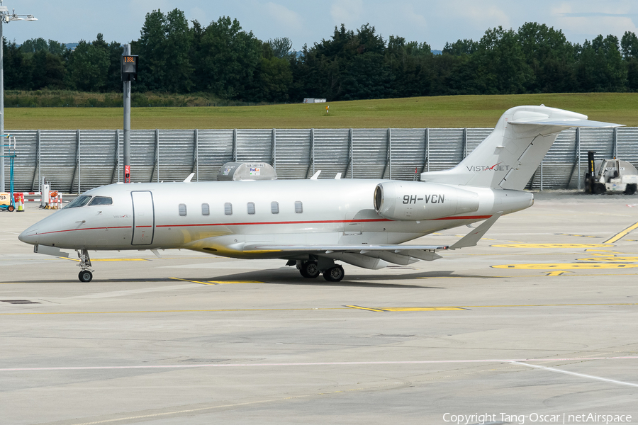 VistaJet Bombardier BD-100-1A10 Challenger 350 (9H-VCN) | Photo 517735