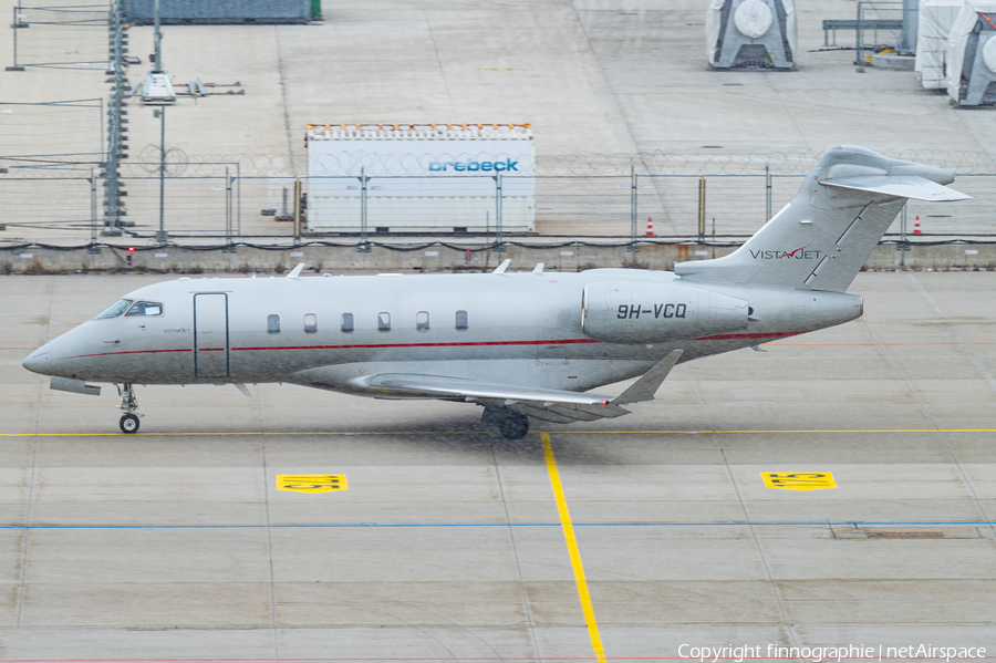 VistaJet Bombardier BD-100-1A10 Challenger 350 (9H-VCQ) | Photo 681267