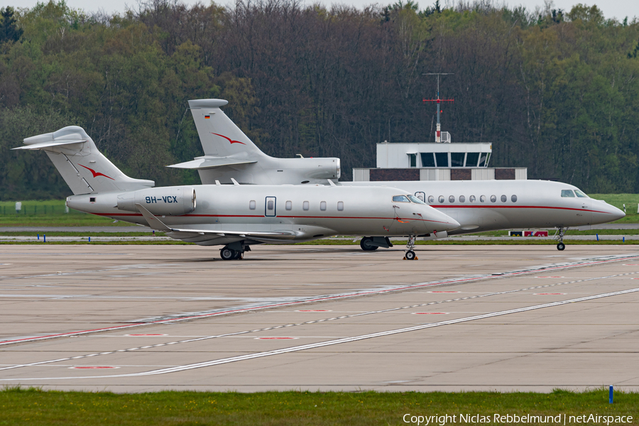 VistaJet Bombardier BD-100-1A10 Challenger 350 (9H-VCX) | Photo 565562