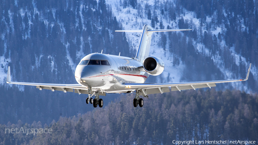 VistaJet Bombardier CL-600-2B16 Challenger 604 (9H-VFC) | Photo 429030