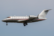 VistaJet Bombardier CL-600-2B16 Challenger 605 (9H-VFG) at  Copenhagen - Kastrup, Denmark