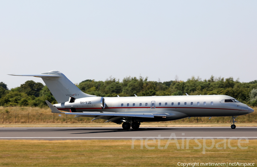 VistaJet Bombardier BD-700-1A10 Global 6000 (9H-VJD) | Photo 250400