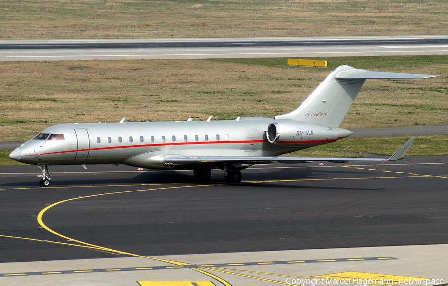 VistaJet Bombardier BD-700-1A10 Global 6000 (9H-VJI) | Photo 124586