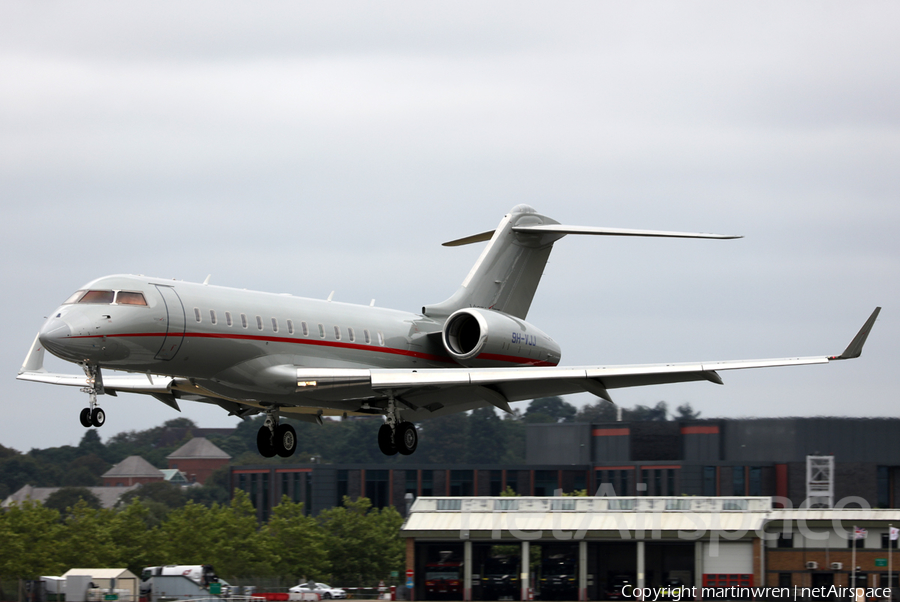VistaJet Bombardier BD-700-1A10 Global 6000 (9H-VJJ) | Photo 260351