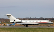 VistaJet Bombardier BD-700-1A10 Global 6000 (9H-VJP) at  London - Luton, United Kingdom