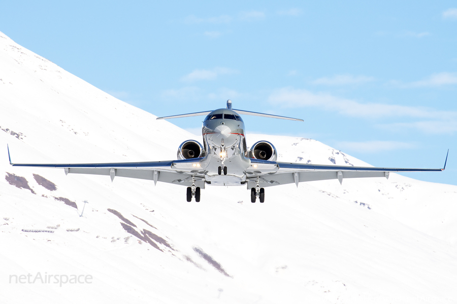 VistaJet Bombardier BD-700-1A10 Global 6000 (9H-VJW) | Photo 367899