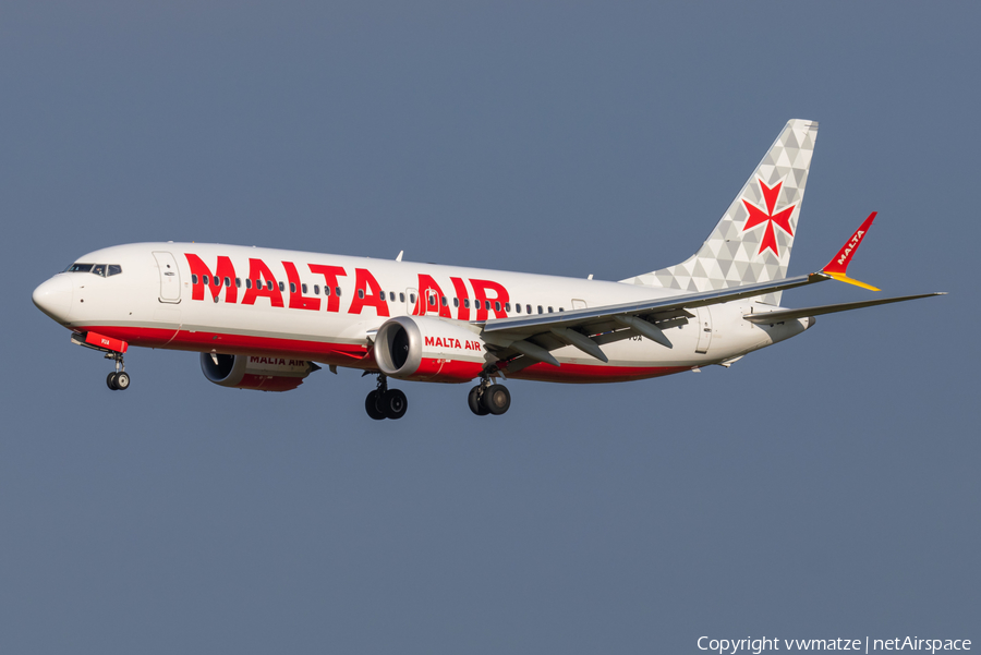 Malta Air Boeing 737-8-200 (9H-VUA) | Photo 518861