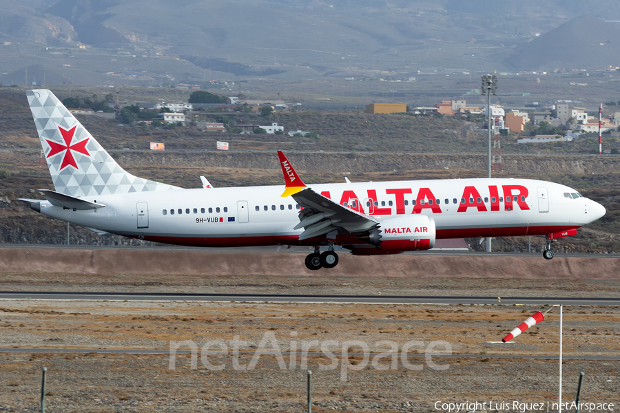 Malta Air Boeing 737-8-200 (9H-VUB) | Photo 467872