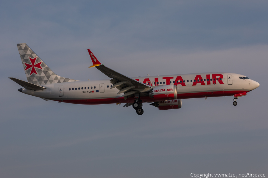 Malta Air Boeing 737-8-200 (9H-VUD) | Photo 500611