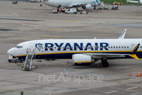 Malta Air (Ryanair) Boeing 737-8-200 (9H-VUQ) at  Cologne/Bonn, Germany