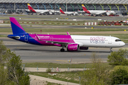 Wizz Air Malta Airbus A321-271NX (9H-WAS) at  Madrid - Barajas, Spain