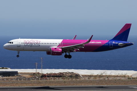 Wizz Air Malta Airbus A321-271NX (9H-WBK) at  Tenerife Sur - Reina Sofia, Spain