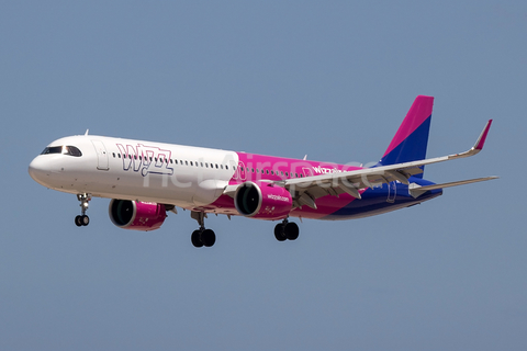 Wizz Air Malta Airbus A321-271NX (9H-WDH) at  Luqa - Malta International, Malta