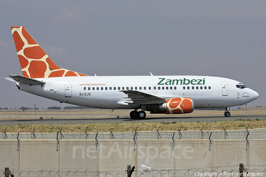 Zambezi Airlines Boeing 737-53S (9J-ZJC) | Photo 264674