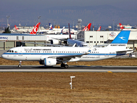 Kuwait Airways Airbus A320-214 (9K-AKH) at  Istanbul - Ataturk, Turkey