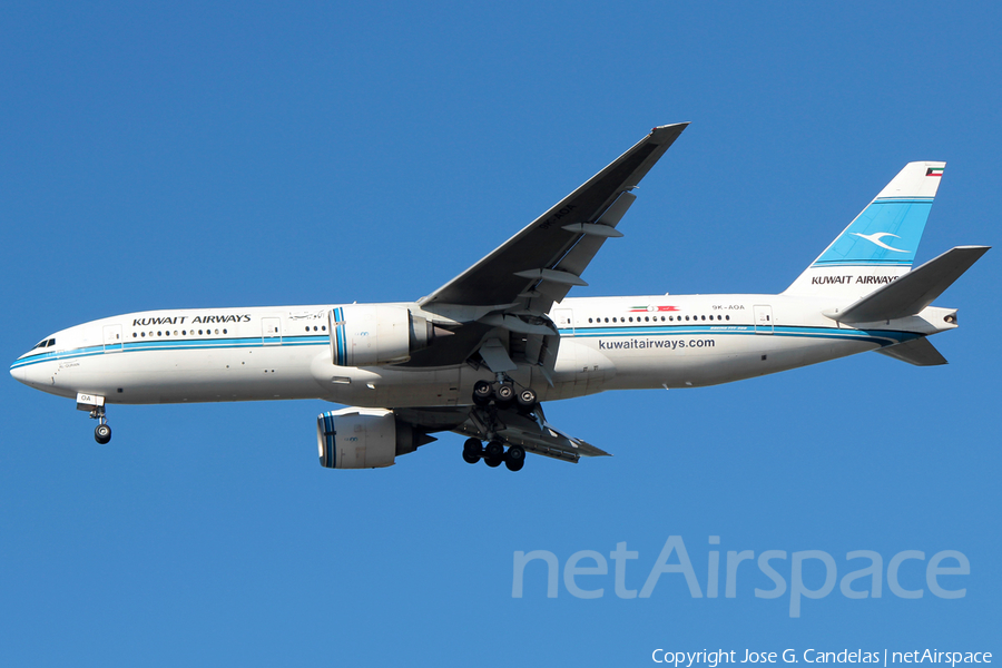 Kuwait Airways Boeing 777-269(ER) (9K-AOA) | Photo 115444