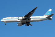 Kuwait Airways Boeing 777-269(ER) (9K-AOA) at  New York - John F. Kennedy International, United States