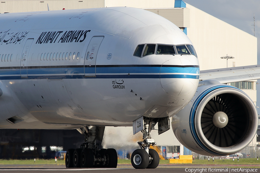 Kuwait Airways Boeing 777-269(ER) (9K-AOB) | Photo 8439