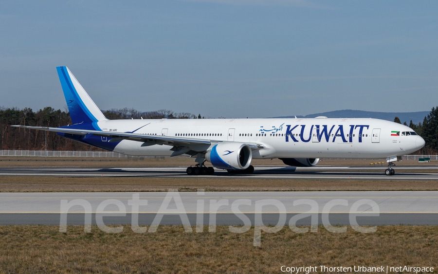 Kuwait Airways Boeing 777-369(ER) (9K-AOC) | Photo 152746
