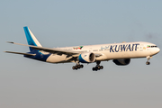 Kuwait Airways Boeing 777-369(ER) (9K-AOC) at  London - Heathrow, United Kingdom