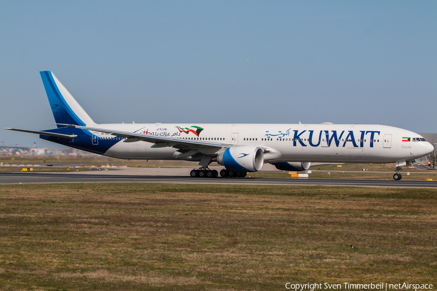 Kuwait Airways Boeing 777-369(ER) (9K-AOD) | Photo 240391