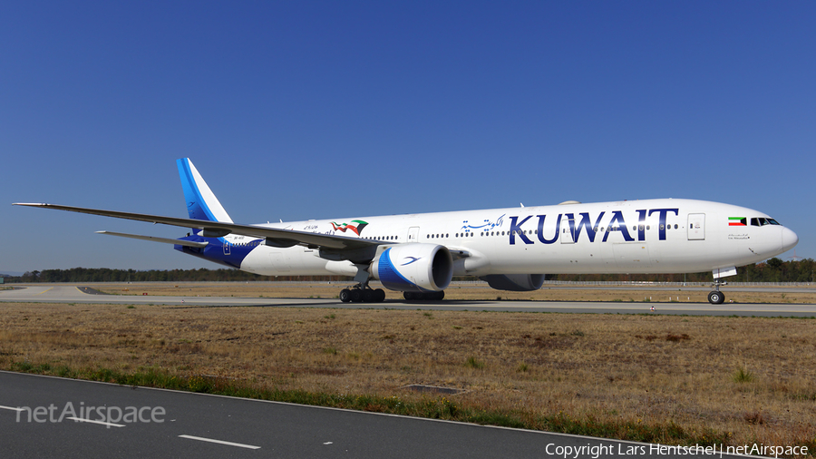 Kuwait Airways Boeing 777-369(ER) (9K-AOD) | Photo 268919