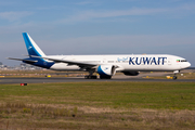 Kuwait Airways Boeing 777-369(ER) (9K-AOD) at  Frankfurt am Main, Germany