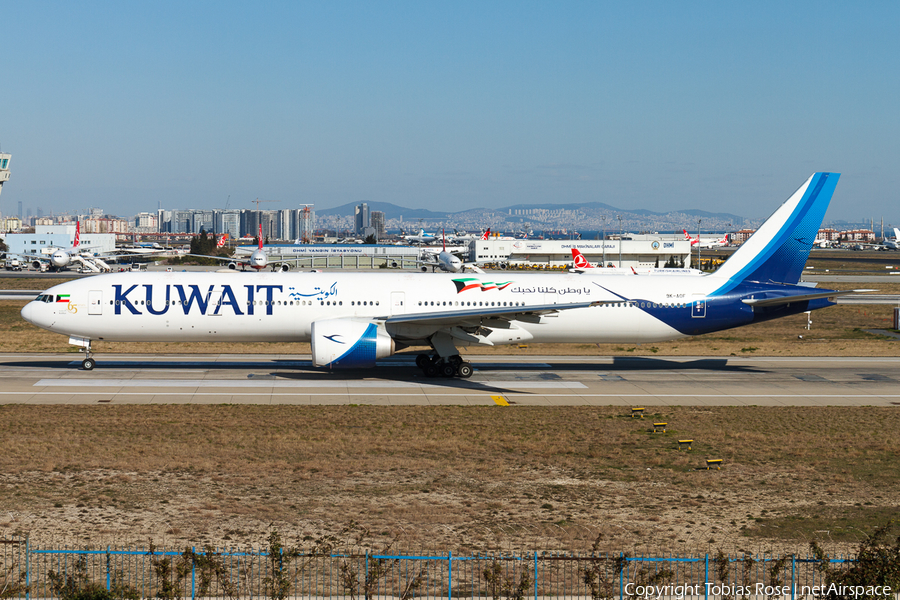 Kuwait Airways Boeing 777-369(ER) (9K-AOF) | Photo 307789