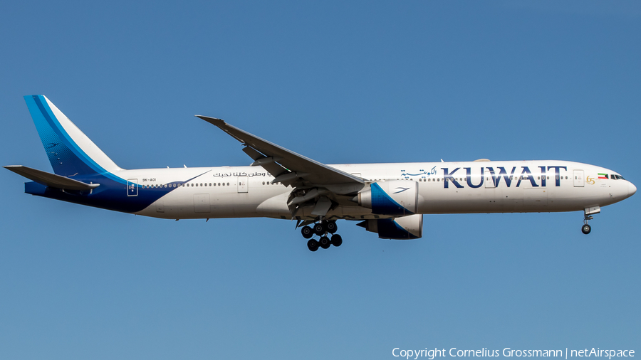 Kuwait Airways Boeing 777-369(ER) (9K-AOI) | Photo 421123