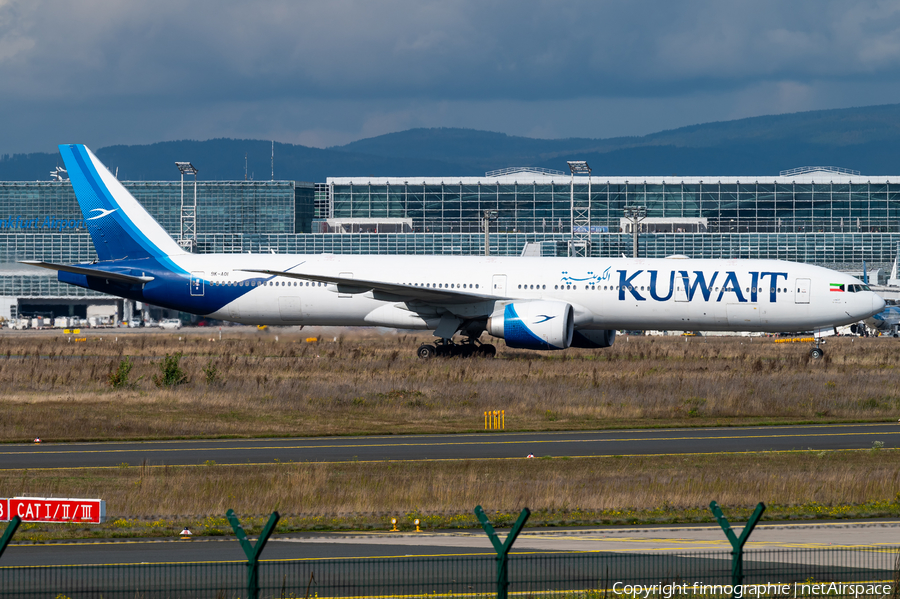 Kuwait Airways Boeing 777-369(ER) (9K-AOI) | Photo 646433