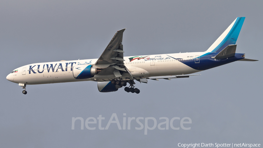 Kuwait Airways Boeing 777-369(ER) (9K-AOJ) | Photo 313495