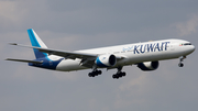 Kuwait Airways Boeing 777-369(ER) (9K-AOL) at  London - Heathrow, United Kingdom