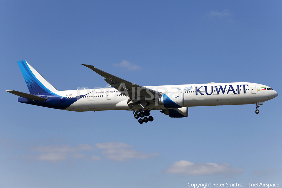 Kuwait Airways Boeing 777-369(ER) (9K-AOM) | Photo 311302