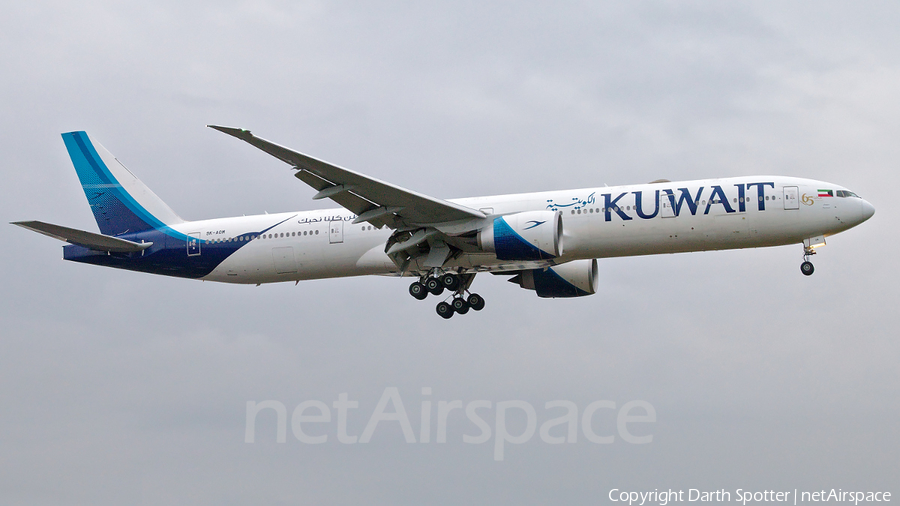 Kuwait Airways Boeing 777-369(ER) (9K-AOM) | Photo 371409