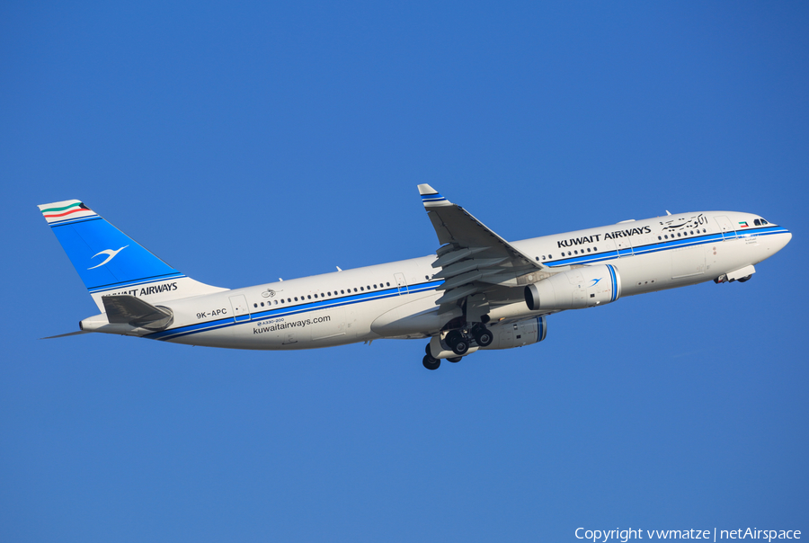 Kuwait Airways Airbus A330-243 (9K-APC) | Photo 428769