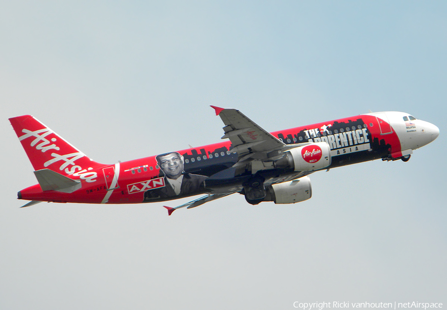 AirAsia Airbus A320-216 (9M-AFA) | Photo 368155