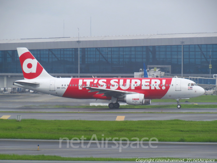 AirAsia Airbus A320-216 (9M-AHL) | Photo 621741