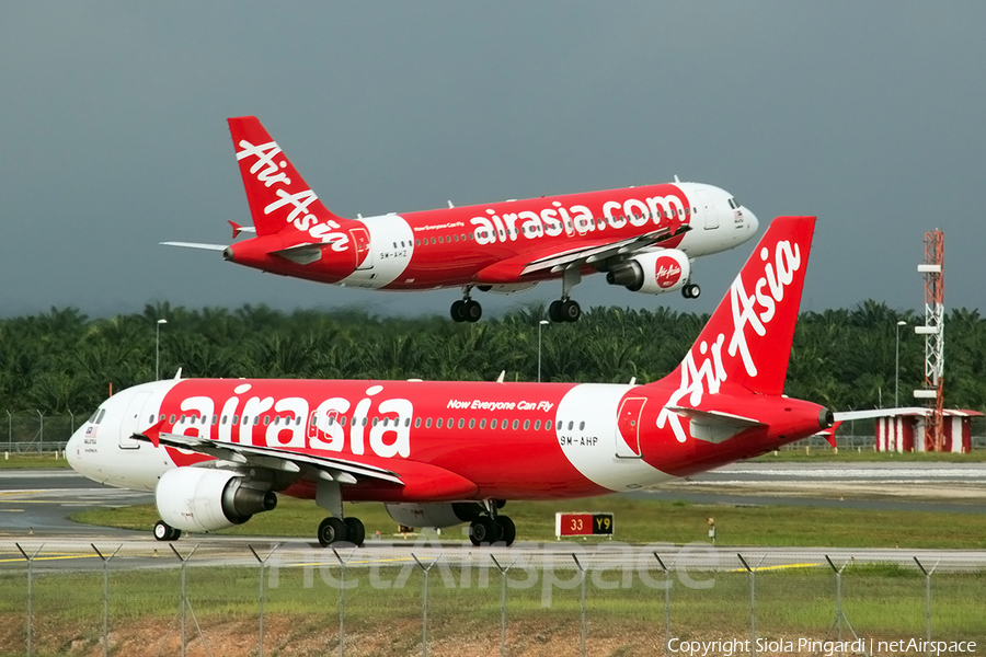 AirAsia Airbus A320-216 (9M-AHP) | Photo 358268