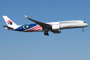 Malaysia Airlines Airbus A350-941 (9M-MAC) at  London - Heathrow, United Kingdom