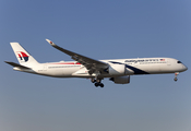 Malaysia Airlines Airbus A350-941 (9M-MAE) at  London - Heathrow, United Kingdom