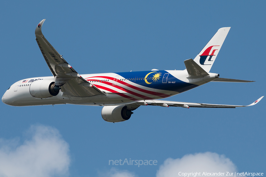 Malaysia Airlines Airbus A350-941 (9M-MAF) | Photo 344372