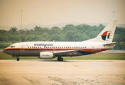 Malaysia Airlines Boeing 737-5H6 (9M-MFF) at  Kuala Lumpur - Subang, Malaysia