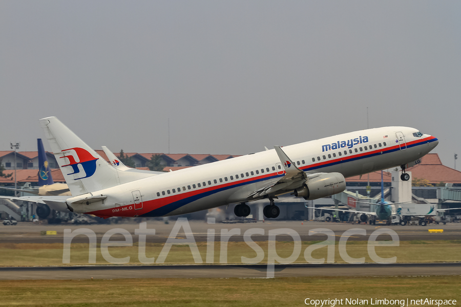 Malaysia Airlines Boeing 737-8FZ (9M-MLG) | Photo 370398